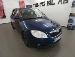 Mörkblå (blå) Begagnad 2008 Skoda Fabia Ambiente Halvkombi | 29 900 kr (Marknadspris)