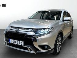Silver Begagnad 2020 Mitsubishi Outlander SUV | 249 900 kr (Marknadspris)