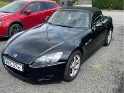 Svart Begagnad 2001 Honda S 2000 S Cab | 230 000 kr