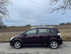 Röd Begagnad 2007 Toyota Corolla Verso Minibuss | 79 000 kr (Lite dyr)