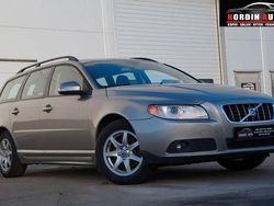 Ljusbrun Begagnad 2009 Volvo V70 Momentum Kombi | 79 900 kr (Marknadspris)