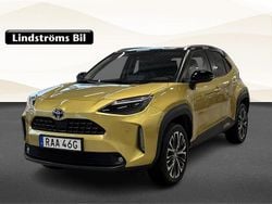 Gul Begagnad 2022 Toyota Yaris Hybrid Edition SUV | 299 900 kr (Lite dyr)