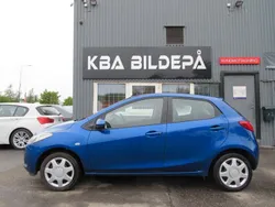 Blå Begagnad 2008 Mazda 2 Halvkombi | 44 900 kr (Marknadspris)
