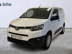 Vit Ny 2024 Toyota Proace City Van | 349 900 kr (Superpris)