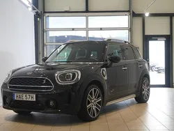 Svart (enigmatic black metallic) Begagnad 2022 Mini Cooper S Countryman SUV | 349 500 kr