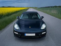 Blå Begagnad 2023 Porsche Panamera 4 Platinum Edition Sedan | 1 100 000 kr (Dyr)