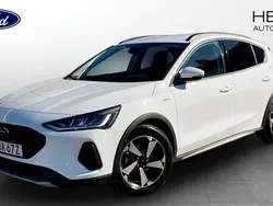 Vit (white) Begagnad 2024 Ford Focus Active Halvkombi | 219 900 kr (Bra pris)