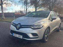 Silver Begagnad 2019 Renault Clio IV Intens Halvkombi | 79 000 kr (Marknadspris)