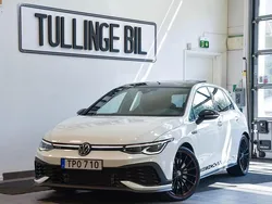 Vit Begagnad 2022 VW Golf VIII GTI Clubsport Halvkombi | 399 900 kr (Marknadspris)