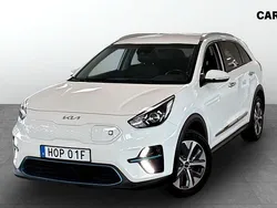 Vit (white) Begagnad 2022 Kia e-Niro 2 SUV | 249 900 kr (Bra pris)