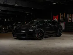 Porsche Panamera 4