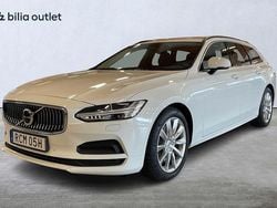 Vit Begagnad 2022 Volvo V90 Momentum Kombi | 319 800 kr (Marknadspris)