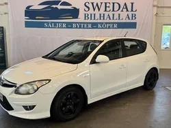 Vit Begagnad 2012 Hyundai i30 Halvkombi | 39 900 kr