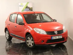 Röd Begagnad 2012 Dacia Sandero Halvkombi | 39 900 kr