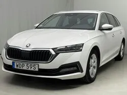 Vit Begagnad 2021 Skoda Octavia | 165 000 kr (Dyr)
