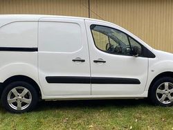Begagnad 2016 Peugeot Partner Van | 83 000 kr (Lite dyr)