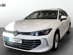Vit Ny 2024 VW Passat Business Kombi | 499 900 kr (Superpris)