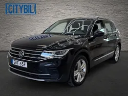 Svart Begagnad 2020 VW Tiguan SUV | 274 900 kr (Marknadspris)