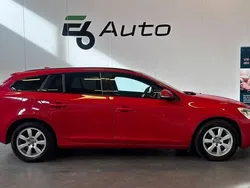 Röd Begagnad 2011 Volvo V60 Momentum Kombi | 79 900 kr (Bra pris)
