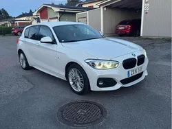 Vit Begagnad 2019 BMW 120 M Sport Halvkombi | 220 000 kr (Marknadspris)