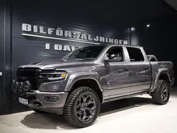 Grå (gråmetallic) Begagnad 2024 Dodge Ram Limited Pickup | 1 099 000 kr