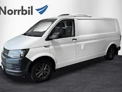 Vit (candyvit) Begagnad 2016 VW T6 Van | 289 000 kr