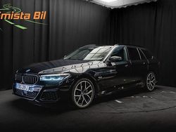 Svart Begagnad 2022 BMW 530 M Sport Kombi | 328 900 kr