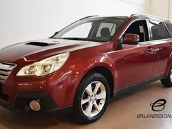 Ljusröd (röd) Begagnad 2013 Subaru Outback SUV | 99 900 kr (Marknadspris)