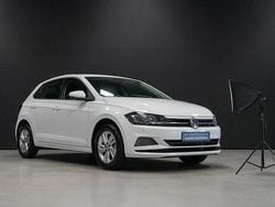 Vit (pure white) Begagnad 2020 VW Polo Halvkombi | 195 000 kr (Marknadspris)