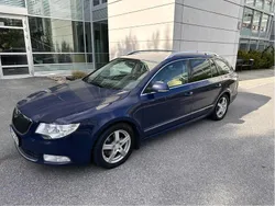 Blå Begagnad 2011 Skoda Superb Elegance Kombi | 27 000 kr (Superpris)
