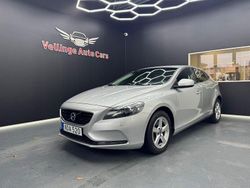 Silver Begagnad 2016 Volvo V40 Momentum Kombi | 139 900 kr (Marknadspris)