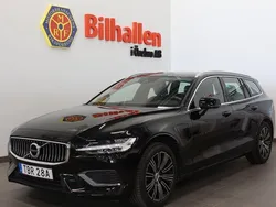 Svart Begagnad 2021 Volvo V60 Inscription Kombi | 309 900 kr (Superpris)