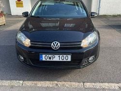 Svart Begagnad 2011 VW Golf VI Halvkombi | 56 000 kr (Marknadspris)