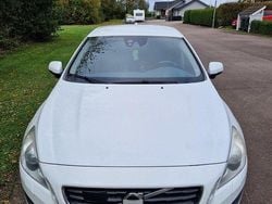 Vit Begagnad 2011 Volvo S60 Momentum Sedan | 50 000 kr (Superpris)