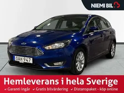 Blå Begagnad 2016 Ford Focus Titanium Halvkombi | 99 900 kr (Marknadspris)