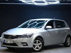 Silver Begagnad 2010 Kia Ceed 2 Halvkombi | 54 900 kr (Marknadspris)