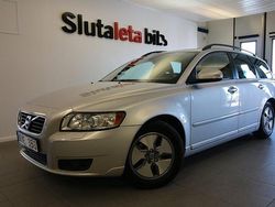 Ljusgrå Begagnad 2010 Volvo V50 Momentum Kombi | 69 900 kr (Lite dyr)