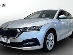 Ljusgrå (brilliant silver metallic) Begagnad 2023 Skoda Octavia Ambition Kombi | 329 900 kr (Marknadspris)