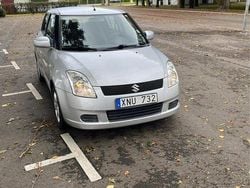 Silver Begagnad 2006 Suzuki Swift Halvkombi | 32 000 kr (Marknadspris)