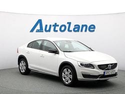 Vit (ice white) Begagnad 2016 Volvo S60 CC Momentum Sedan | 179 900 kr (Marknadspris)