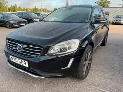 Svart (svart metallic) Begagnad 2016 Volvo XC60 Summum SUV | 189 000 kr (Marknadspris)