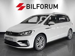 Vit Begagnad 2020 VW Touran R-line Minibuss | 284 900 kr (Marknadspris)