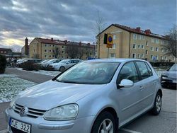 Silver Begagnad 2008 VW Golf VI Trendline Halvkombi | 57 000 kr (Marknadspris)