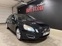 Svart Begagnad 2010 Volvo S60 Summum Sedan | 199 900 kr (Dyr)