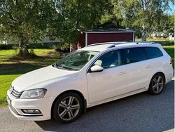 Vit Begagnad 2013 VW Passat R-line Kombi | 60 000 kr (Marknadspris)