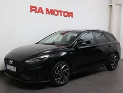 Svart Begagnad 2022 Hyundai i30 N Line Kombi | 239 900 kr (Marknadspris)