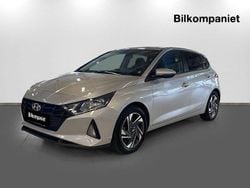 Grå Begagnad 2022 Hyundai i20 Essential Halvkombi | 164 900 kr (Marknadspris)