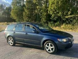 Blå Begagnad 2005 Volvo V50 Kombi | 5 000 kr (Superpris)