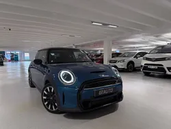 Blå Begagnad 2021 Mini Cooper S Halvkombi | 289 900 kr (Marknadspris)