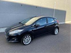 Svart Begagnad 2016 Ford Fiesta Titanium Halvkombi | 61 500 kr (Bra pris)